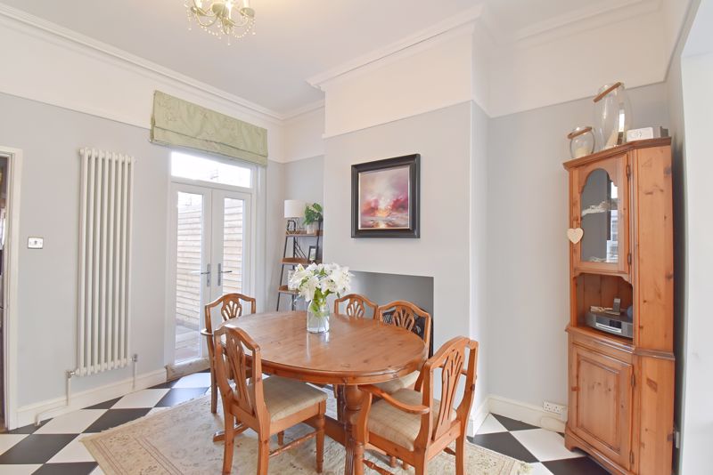 Dining Room- click for photo gallery